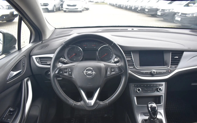 Opel Astra cena 44900 przebieg: 145411, rok produkcji 2020 z Morąg małe 562